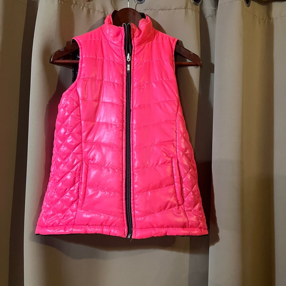 Puffer vest jacket. Reversible.